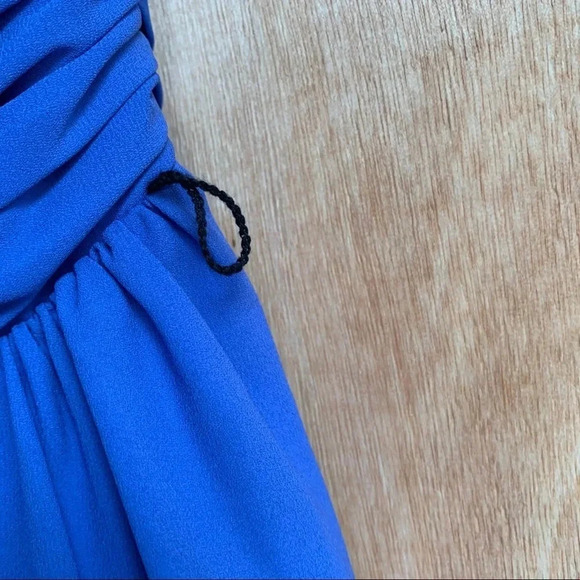 **NEW Express Chiffon One Shoulder Pleated Dress - Picture 5 of 11